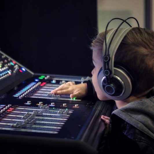 boyrecordingstudio_762912664-cropped